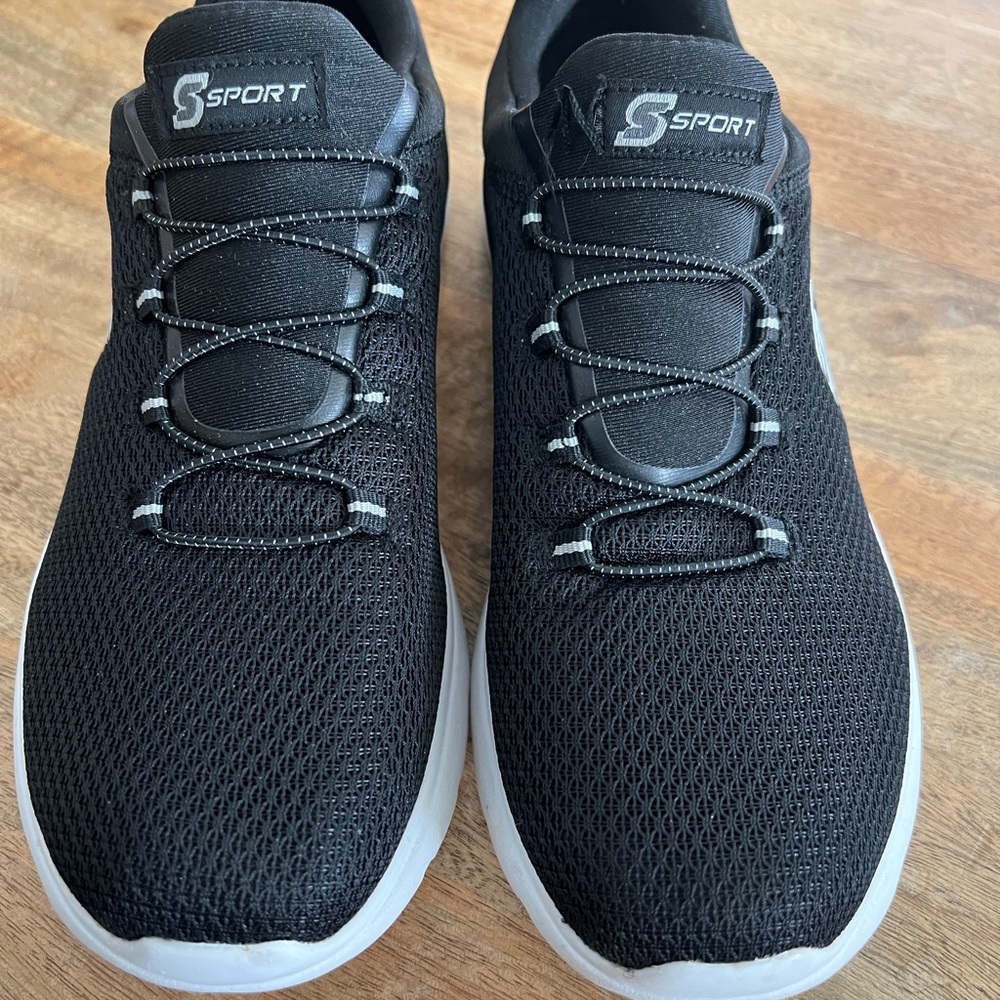Sport - women’s memory foam, black tennis shoes, size 10 - lightly worn